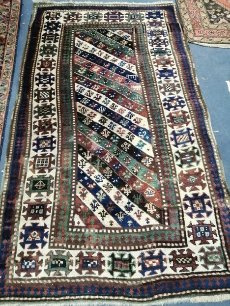 A Shirvan rug 190 x 112cm
